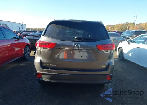 2018 Toyota Highlander Le из США, поврежденный, VIN 5TDBZRFH5JS487730